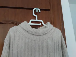 Vestido Jersey de punto beige.