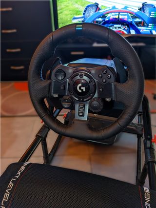 Sedile + Volante Logitech G923 Sim Racing