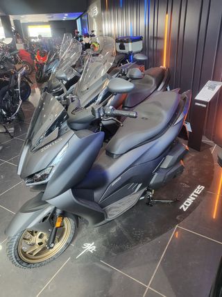 ZONTES D125 Maxi Scooter Azul/Gris