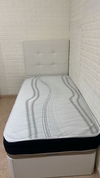 Canapé y colchón individual