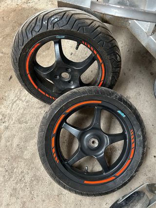 Llantas Yamaha Aerox