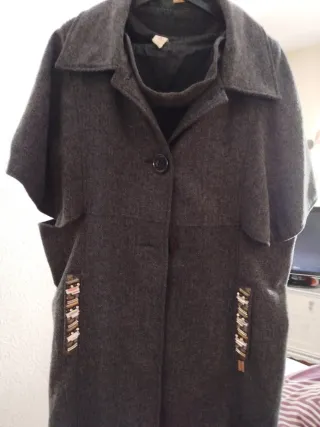 Conjunto señora gris, vestido y chaleco