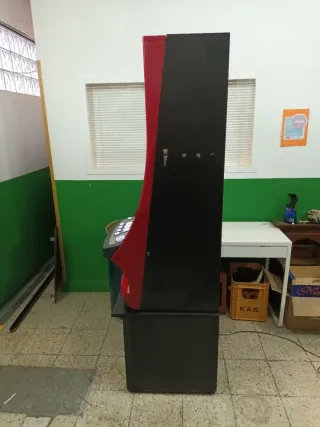 Máquina Tragaperras Neopolis. Premio se 1000€.