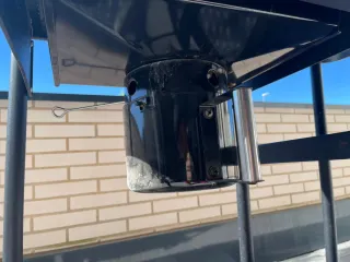 Barbacoa de carbón.Se puede recoger en Guadalajara