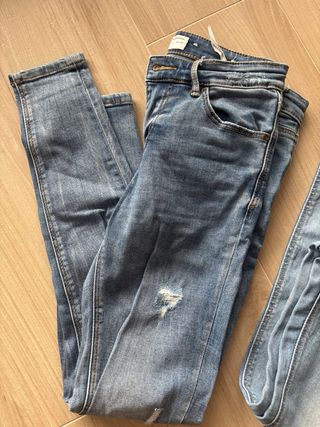 Pantalones pitillo Stradivarius T.36