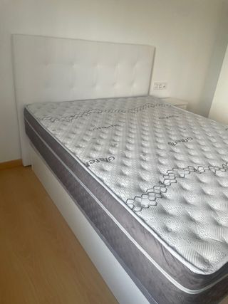 Canapé con letti a scomparsa, materassi e accessori