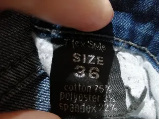 Pantalón vaquero roto.  Flex Style.