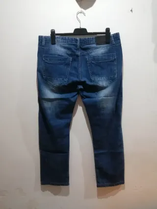 Pantalón vaquero roto.  Flex Style.