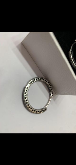 Pendientes aro Pandora brillantes plata elegantes