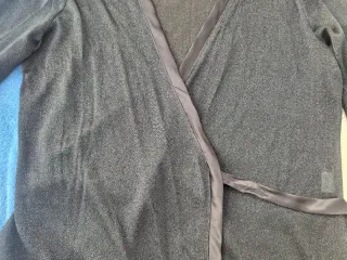 Chaqueta T48 Negra Brillante