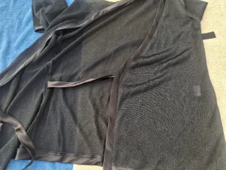 Chaqueta T48 Negra Brillante