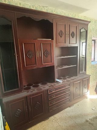 Mueble de salón antiguo madera y cristal