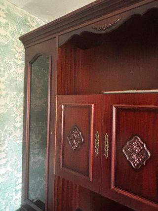 Mueble de salón antiguo madera y cristal