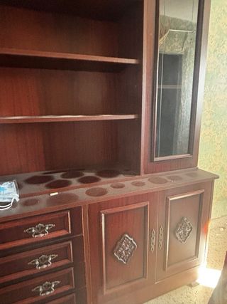 Mueble de salón antiguo madera y cristal