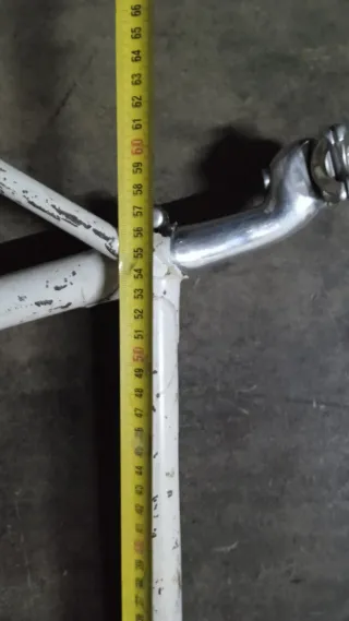 Cuadro de bicicleta blanco