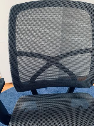 Silla de oficina ergonómica negra