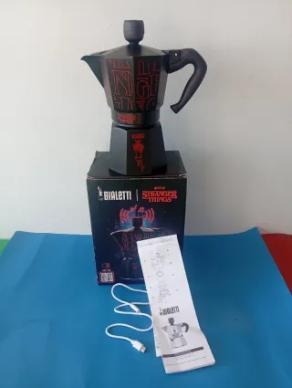 Cafetera Bialetti Moka Express Stranger Things