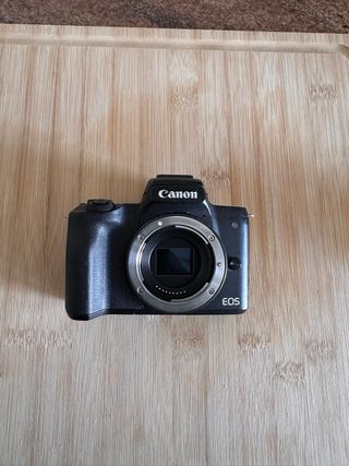 Canon EOS M50 + Lentes y Adaptador