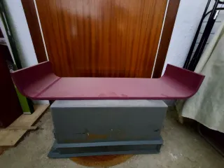 2 Estanterías de pared moradas