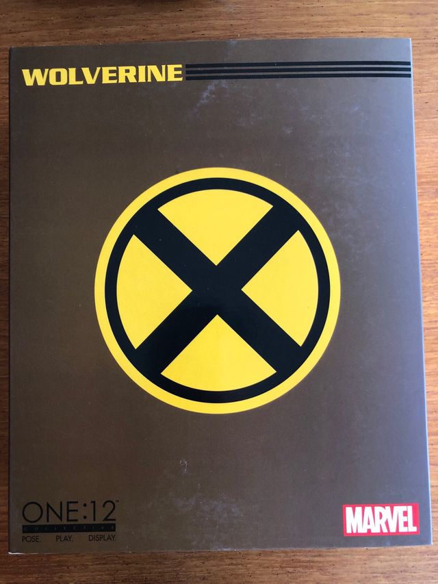 Mezco Wolverine Traje Naranja