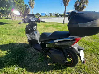 Kymco People GTI 125 Negra
