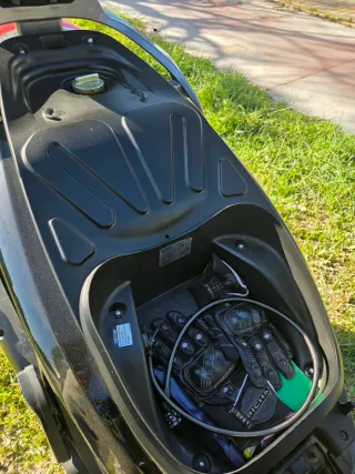Kymco People GTI 125 Negra