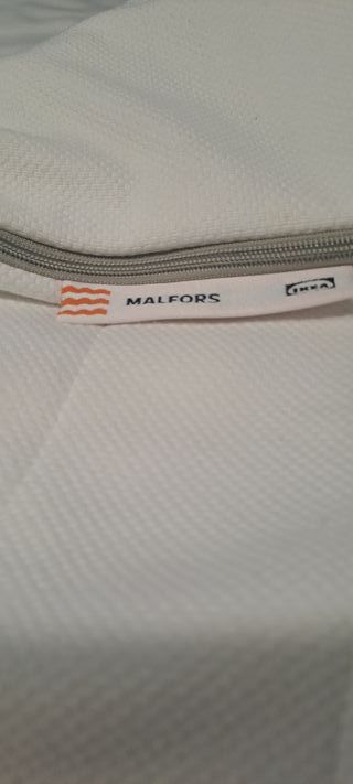 Funda protectora colchoneta blanca