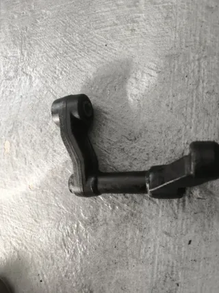 Soporte motor Kymco Superdink 125