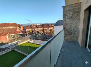 Casa pareada en alquiler en Casa Amarilla en Galapagar