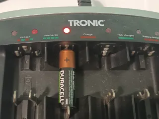 Caricatore per batterie Tronic