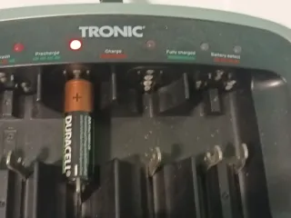 Caricatore per batterie Tronic