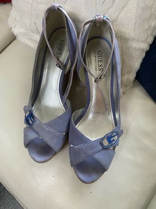 Zapatos de cuña Guess Talla 41