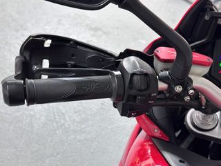 MV Agusta Veloce Rosso 800