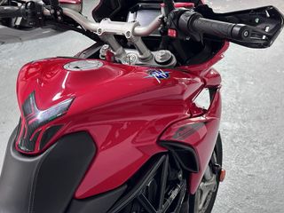 MV Agusta Veloce Rosso 800