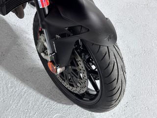 MV Agusta Veloce Rosso 800