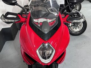 MV Agusta Veloce Rosso 800