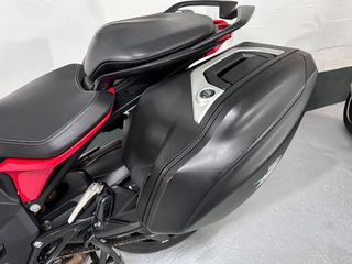 MV Agusta Veloce Rosso 800