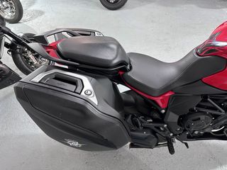MV Agusta Veloce Rosso 800