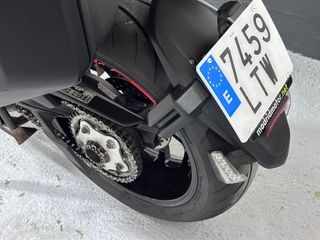 MV Agusta Veloce Rosso 800