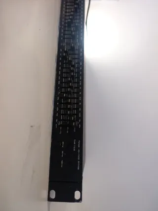 Ecualizador Gráfico Profesional dbx 1531X