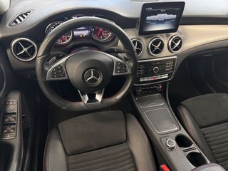 MERCEDES CLA 200D AMG