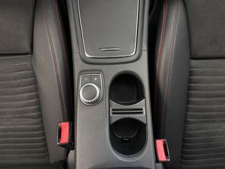 MERCEDES CLA 200D AMG