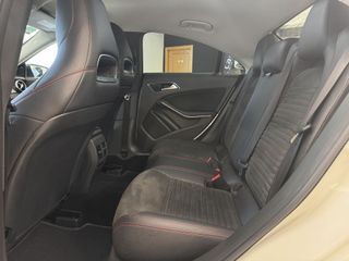 MERCEDES CLA 200D AMG