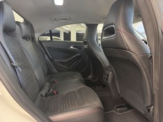 MERCEDES CLA 200D AMG