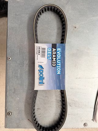 Correa Polini poleas sobredimensionada