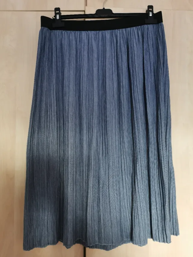 Falda Gina Laura azul y gris plisada