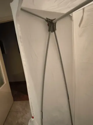 Armario VUKU Ikea tela