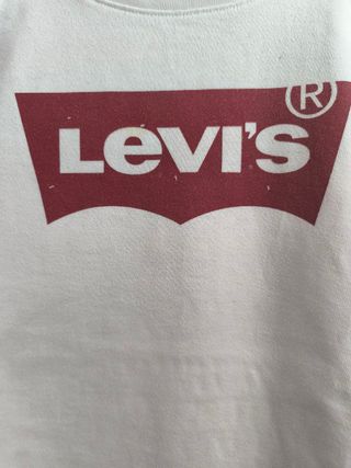Sudadera Levis Color Blanco y Rojo Talla XS.
