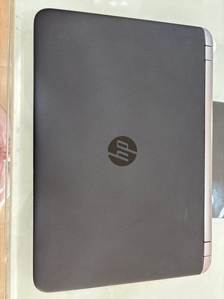 HP Core i5 Portátil Plata y Negro