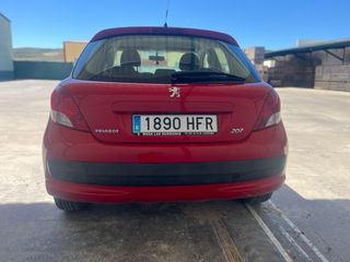 Peugeot 207 2011